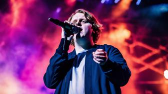 Lewis Capaldi Vermögen: Was wir über sein beeindruckendes Einkommen wissen